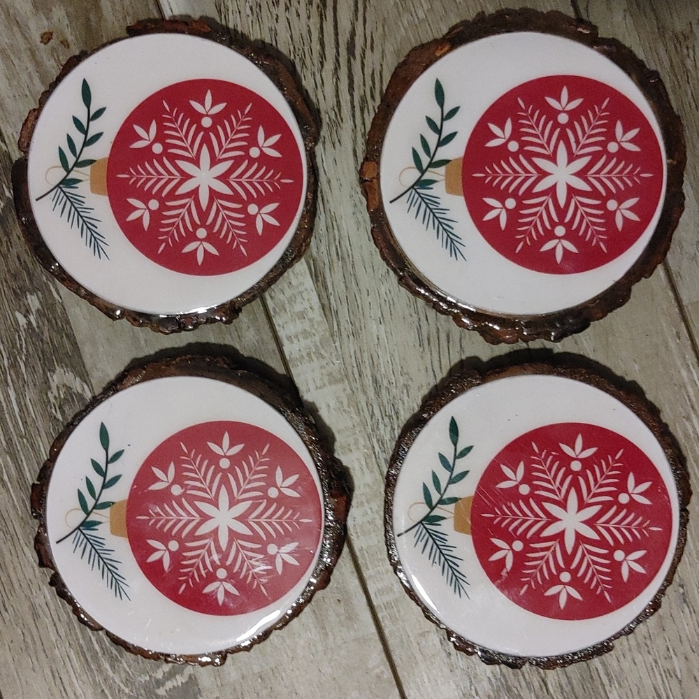 Set of (4) Ornament Bark Edge Coasters